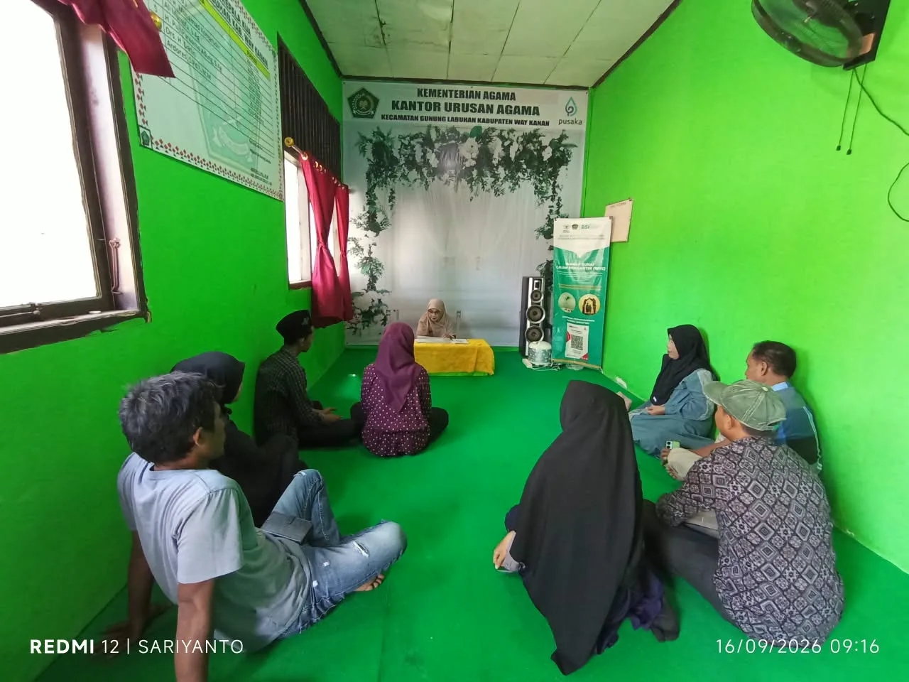 Faridawati JFU KUA Gunung Labuhan Tekankan Tujuan Menikah adalah Ibadah kepada 4 Pasang Catin dalam Bimwin