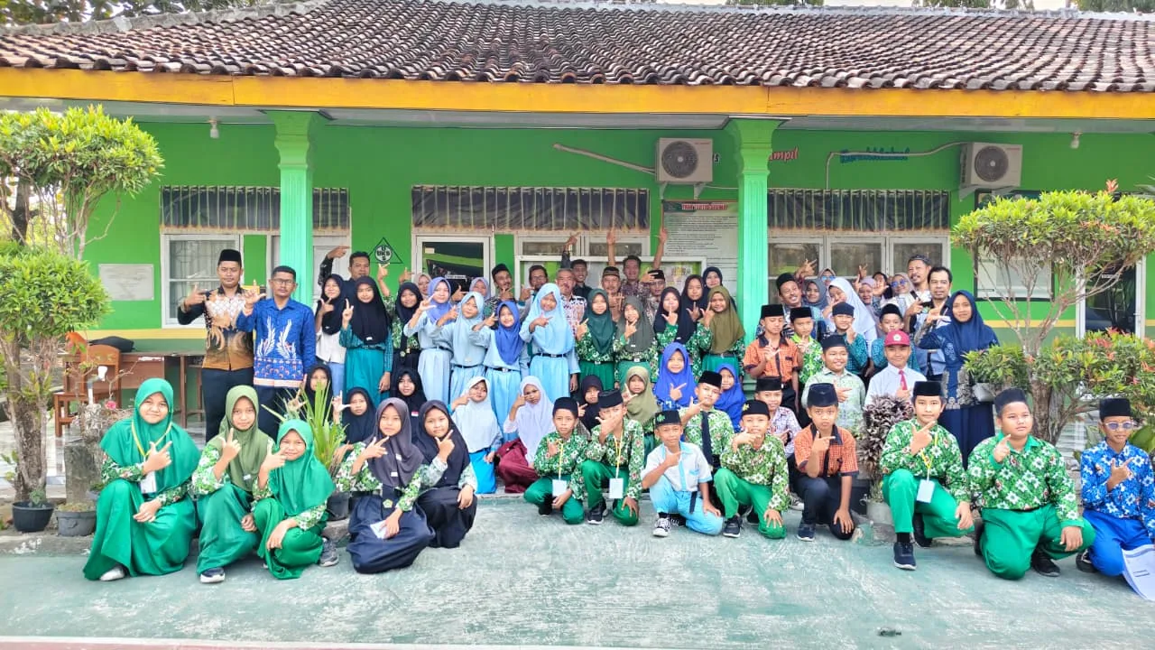 Tutup OMI 2026, Kemenag Mesuji Tekankan Pendampingan Siswa Menuju Tingkat Nasional
