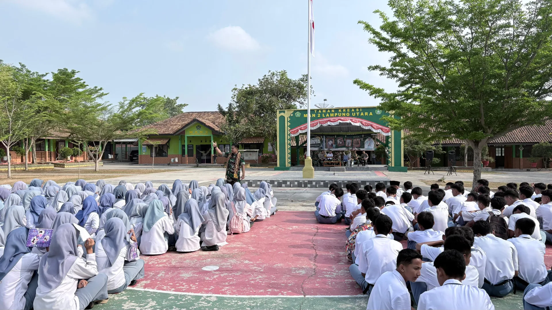 Cegah Karhutla Sejak Dini! Mabes TNI AD Hadir di MAN 2 Lampung Utara