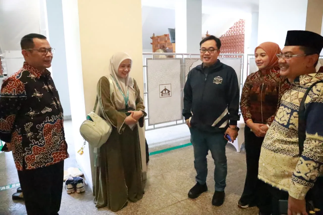 Saksikan Kafilah Lampung Berlaga di MTQN XXXI, Kakanwil Zulkarnain Beri Sangu Rp. 500.000 per Peserta