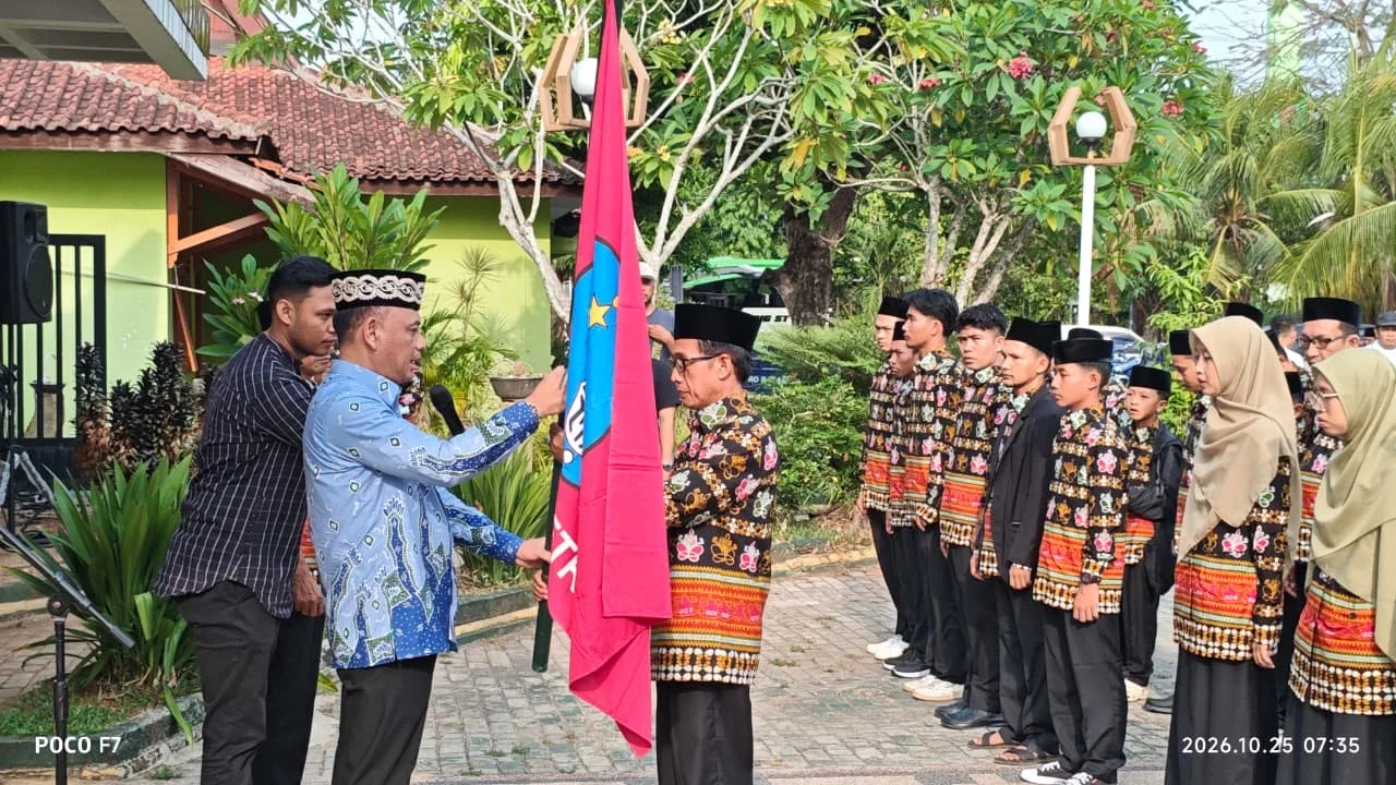 Kemenag Metro dan Pemkot Lepas Kafilah MTQ ke Lampung Selatan