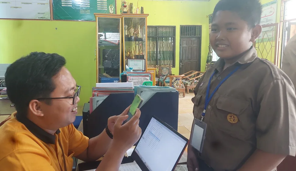 Panitia ASTS MTsN 1 Mesuji Sigap Atasi Kendala Akses E-Ujian