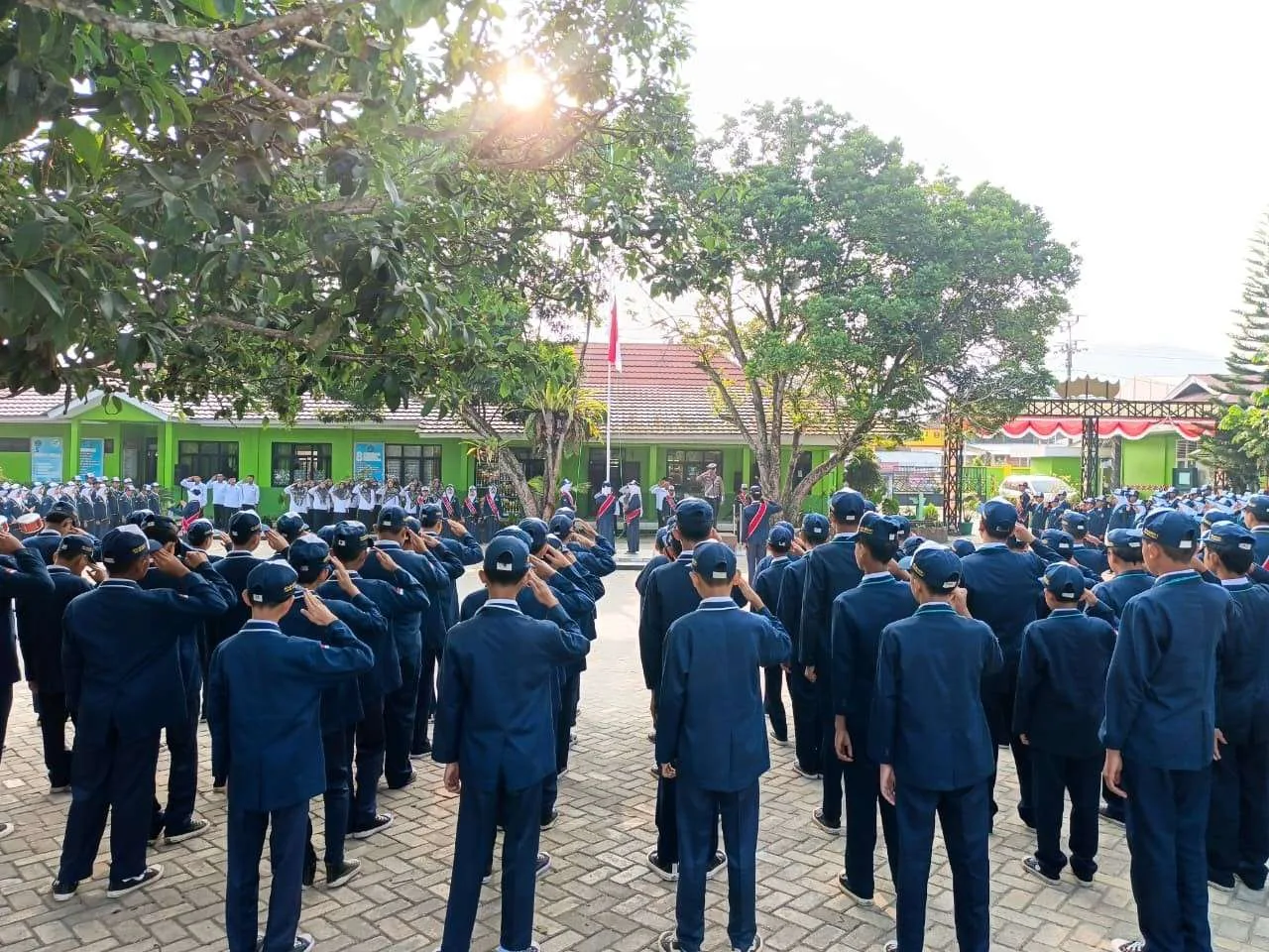 Solid dan Tertib, MTsN 1 Lampung Barat Mendapat Apresiasi dari Kanit Kamsel Satlantas Polres Lampung Barat
