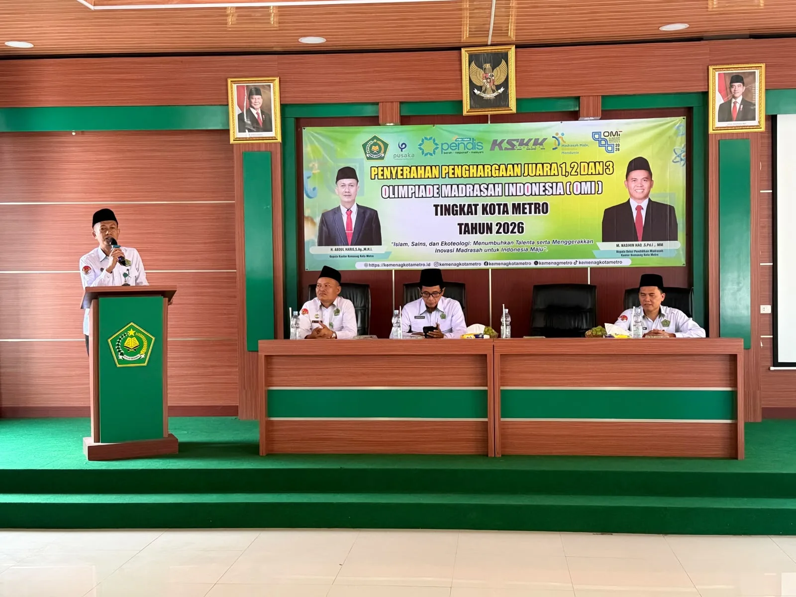 Kemenag Metro Serahkan Penghargaan Juara OMI 2026 Tingkat Kota Metro