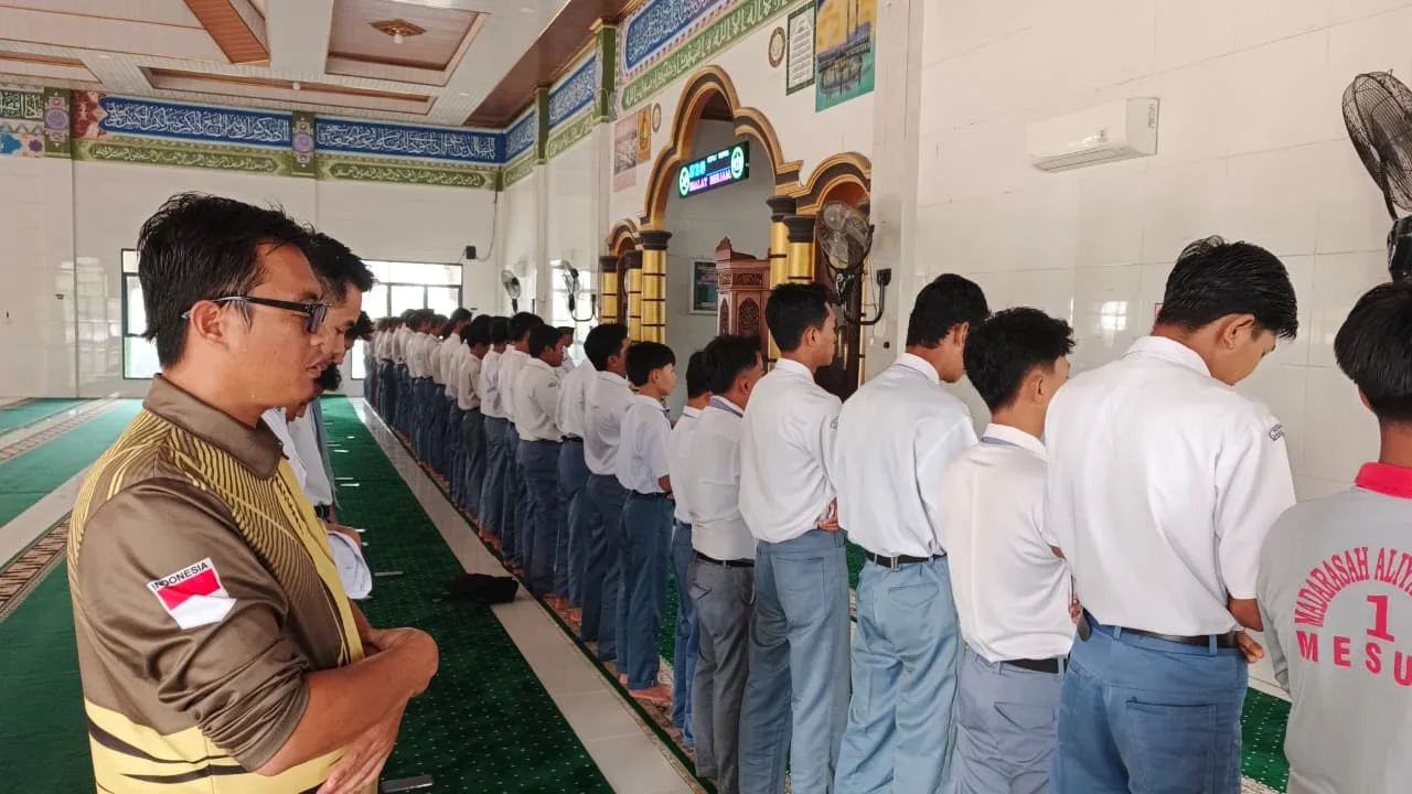 Semaikan Nilai-Nilai Spiritual, Pembiasaan Salat Dhuha Berjemaah Awali Kegiatan Belajar Setiap Pagi di MAN 1 Mesuji