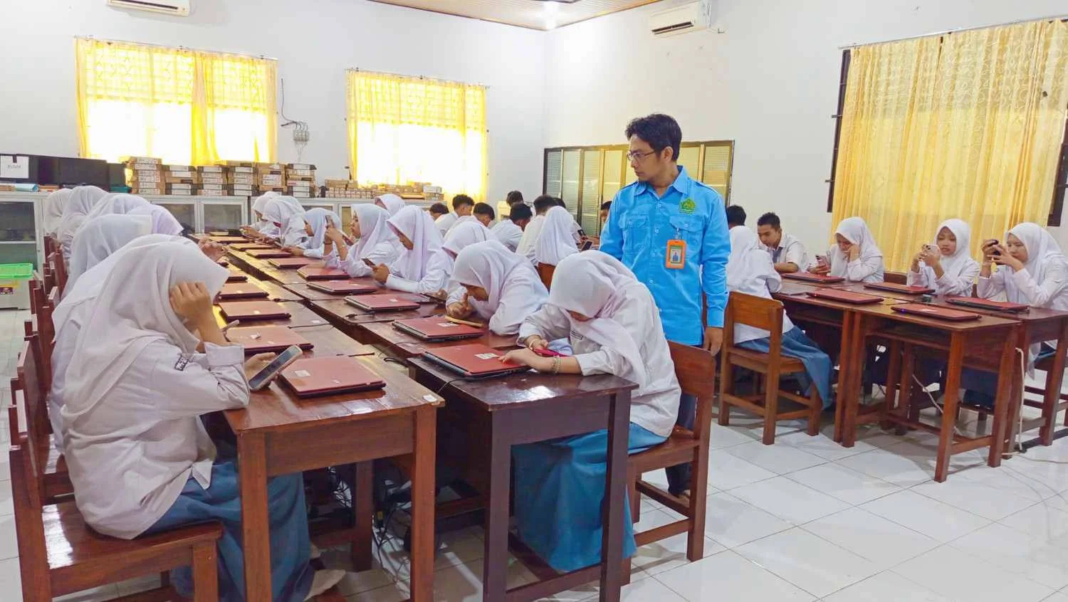 MAN 1 Metro Laksanakan Survei Sahabat KBC, Libatkan Guru dan Siswa Terpilih