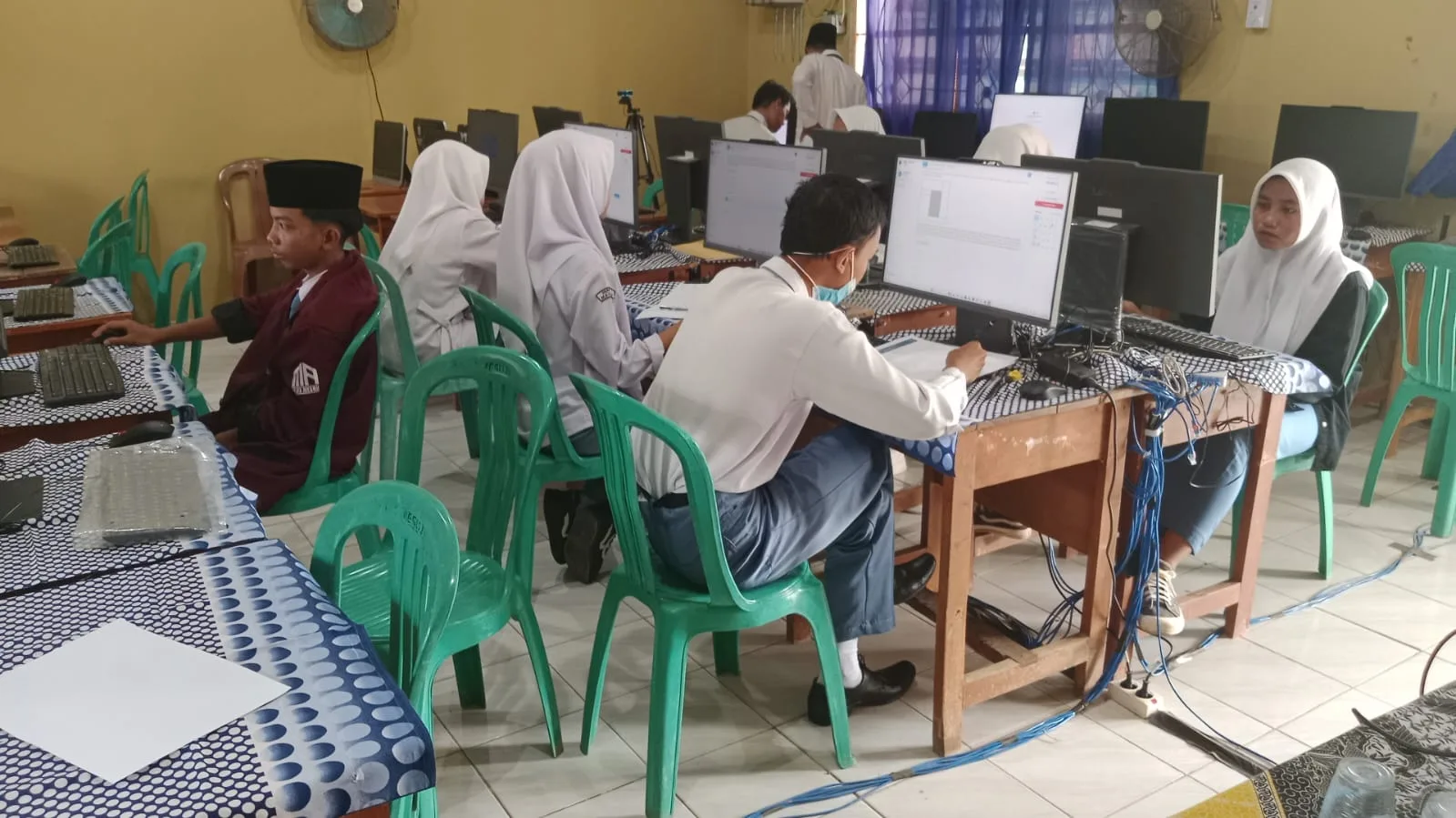 Ajang Unjuk Prestasi, Siswa-Siswi MA Se-Kabupaten Mesuji Ikuti OMI Tingkat MA di MAN 1 Mesuji