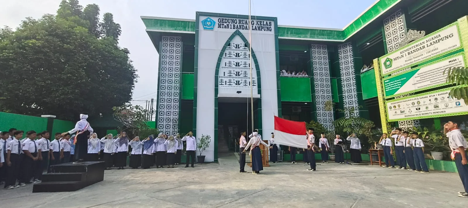 Melalui Amanat Upacara, MTsN 1 Bandar Lampung Perkuat Komitmen Pengamalan Janji Siswa
