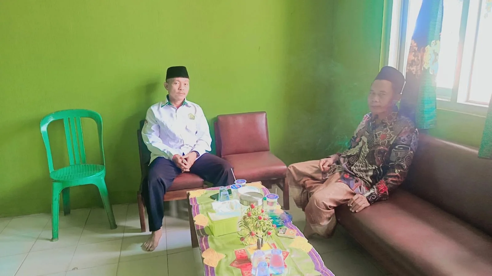 Dari Konsultasi Menuju Solusi, KUA Negara Batin Dampingi Pengasuh Pesantren