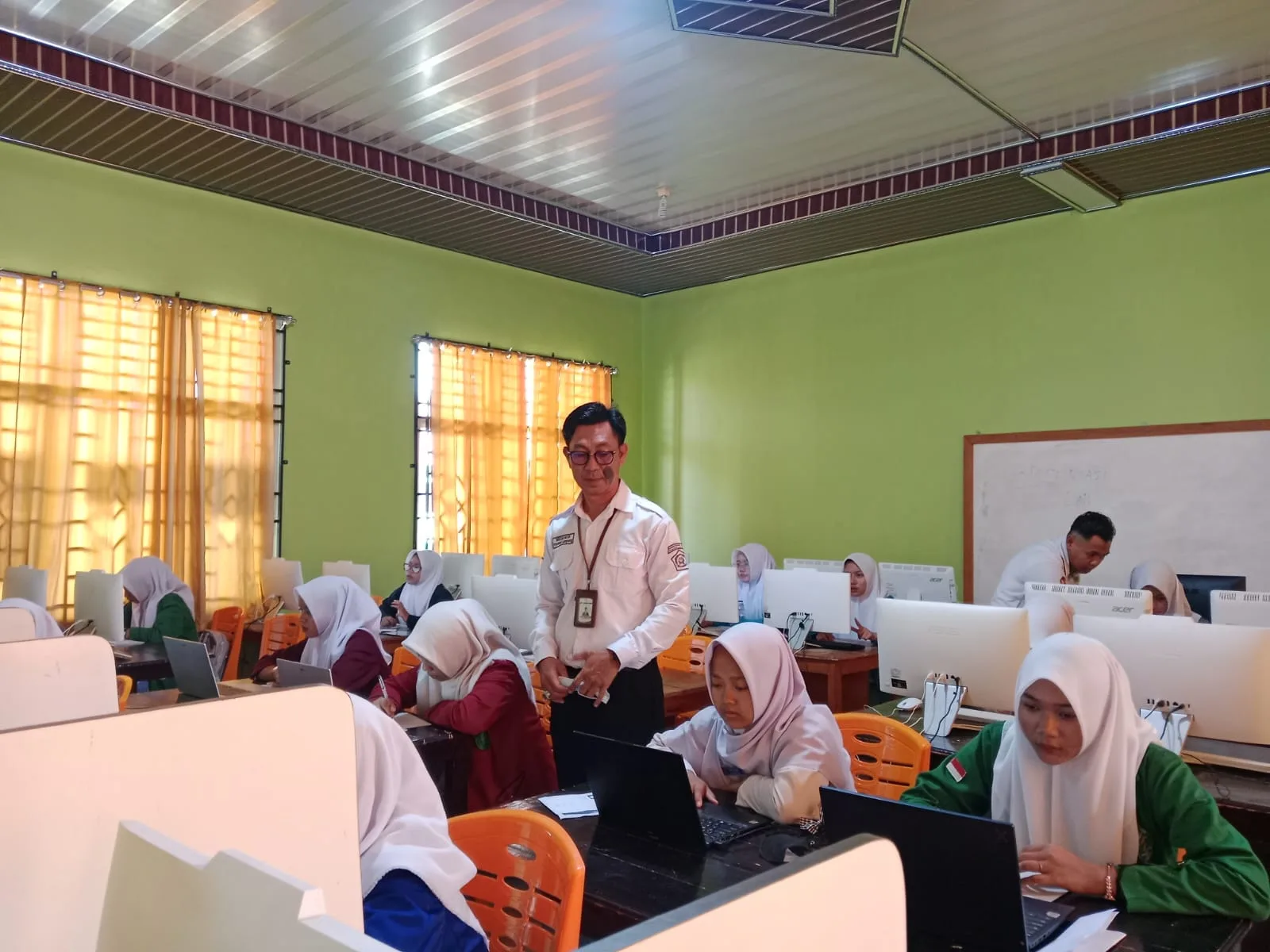 OMI 2026 Tingkat Kabupaten di MAN 1 Lampung Tengah Berjalan Lancar, Semangat Kompetisi Siswa Madrasah Makin Menguat