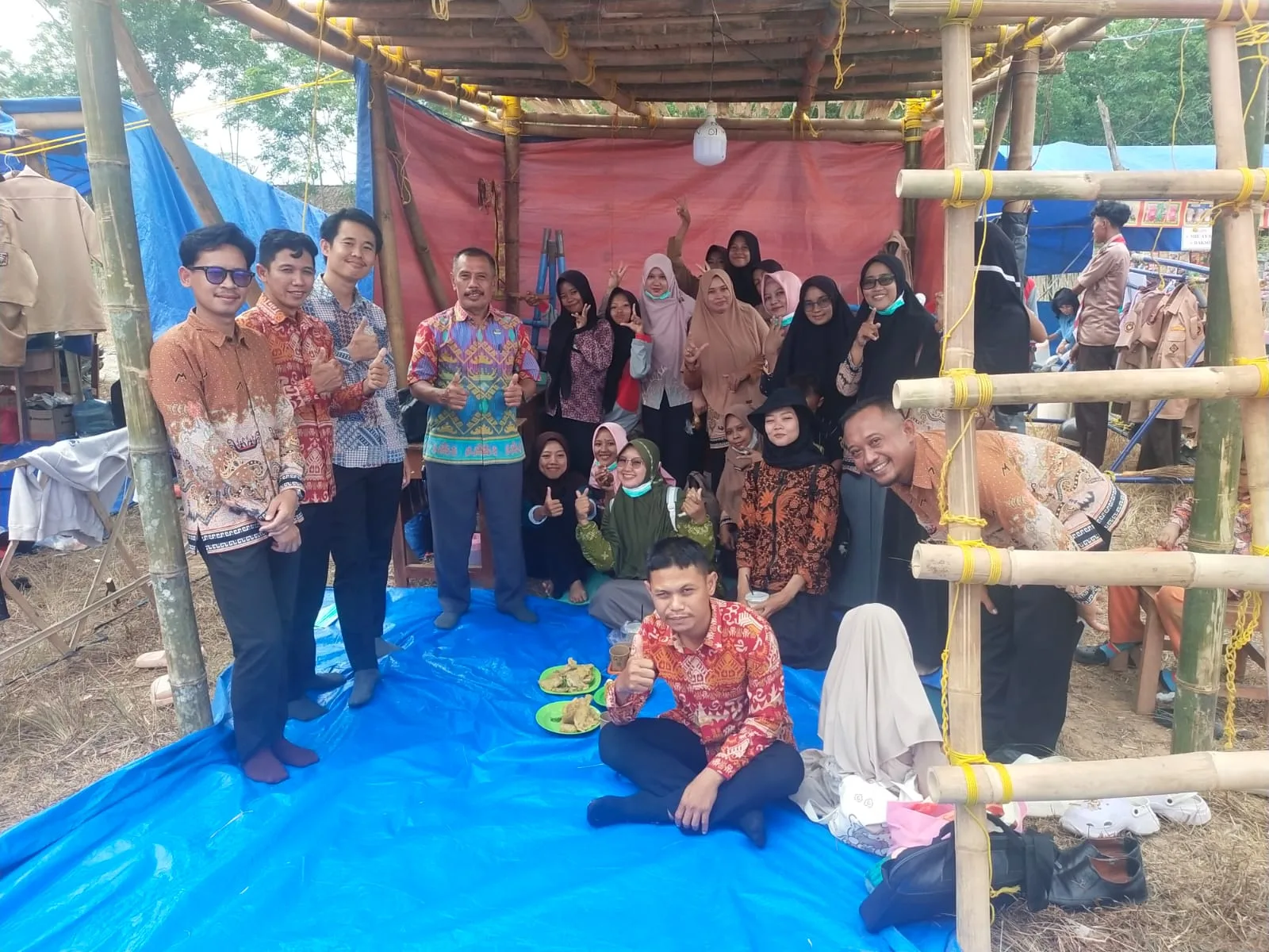 Beri Dukungan, Kamad MAN 1 Mesuji Tinjau Kegiatan Pramuka Siswa