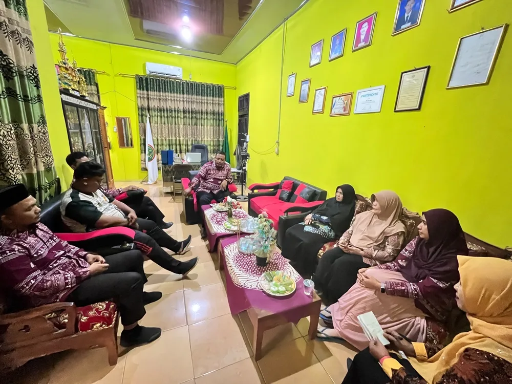 Kepala MTsN 1 Mesuji Rapat Bersama Wali Kelas IX Bahas Kesiapan Hadapi Tahapan Akhir