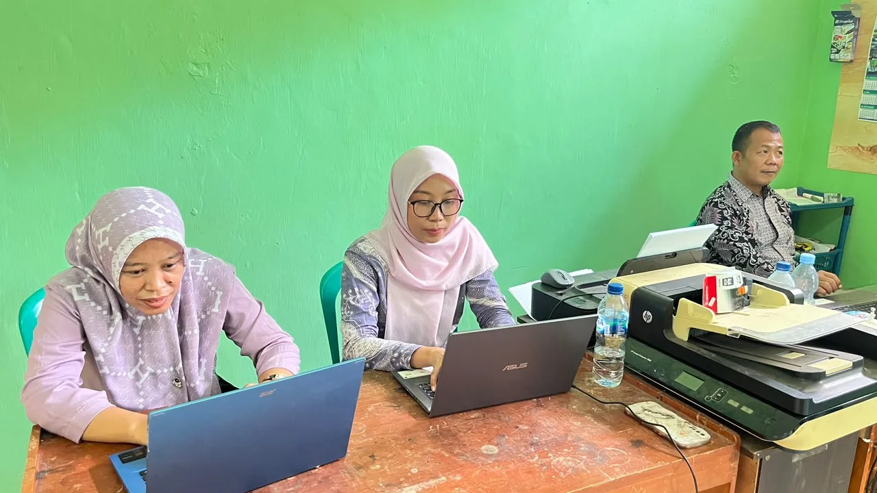 Peningkatan Profesionalisme Pendidik MAN 1 Way Kanan Melalui Asesmen Kompetensi Guru dan Tenaga Kependidikan (AKGTK)