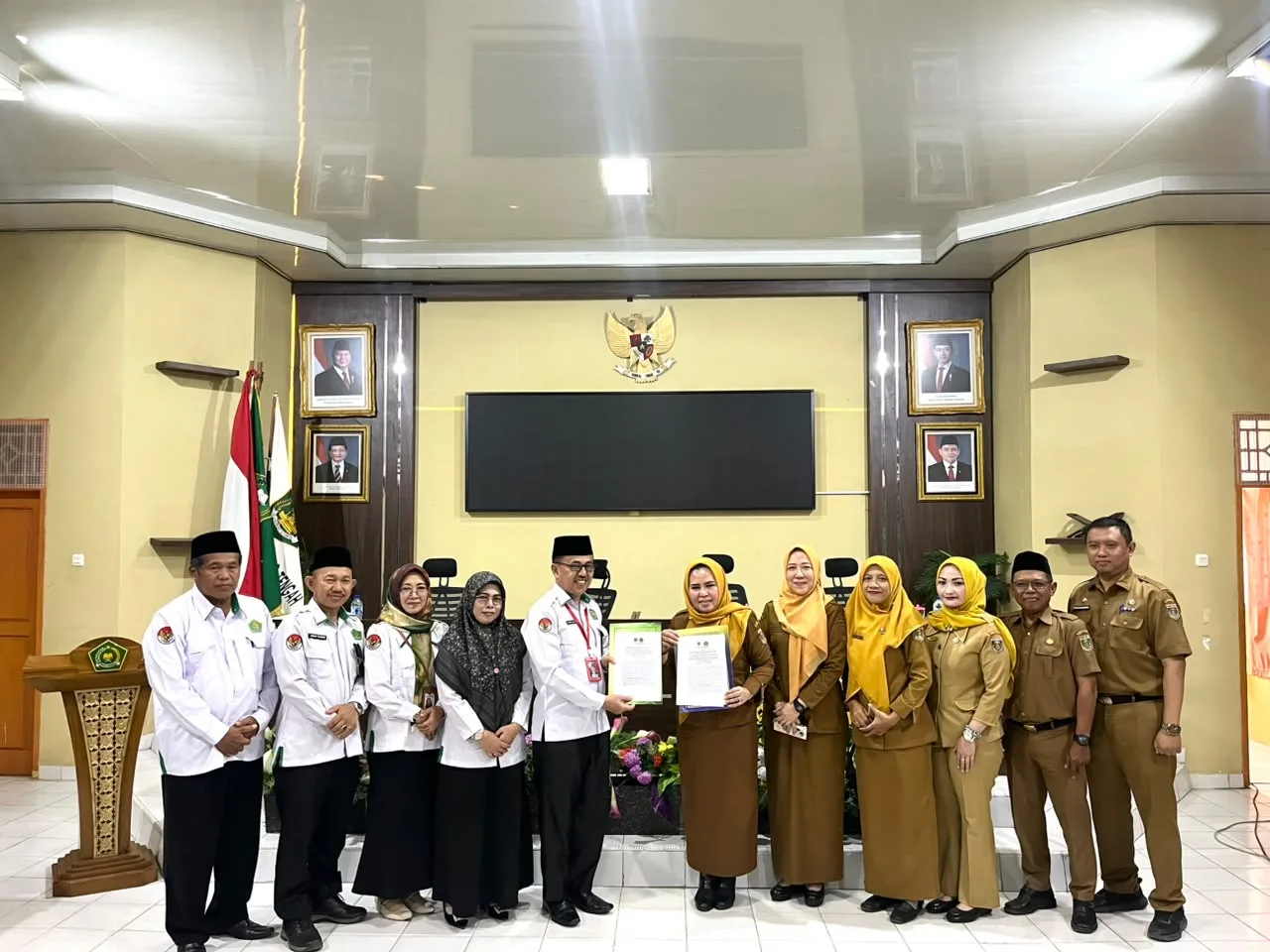 Hadiri Penandatanganan PKS Kemenag dan DPPKB, Ketua DWP Lampung Tengah Dorong Pencegahan Pernikahan Dini
