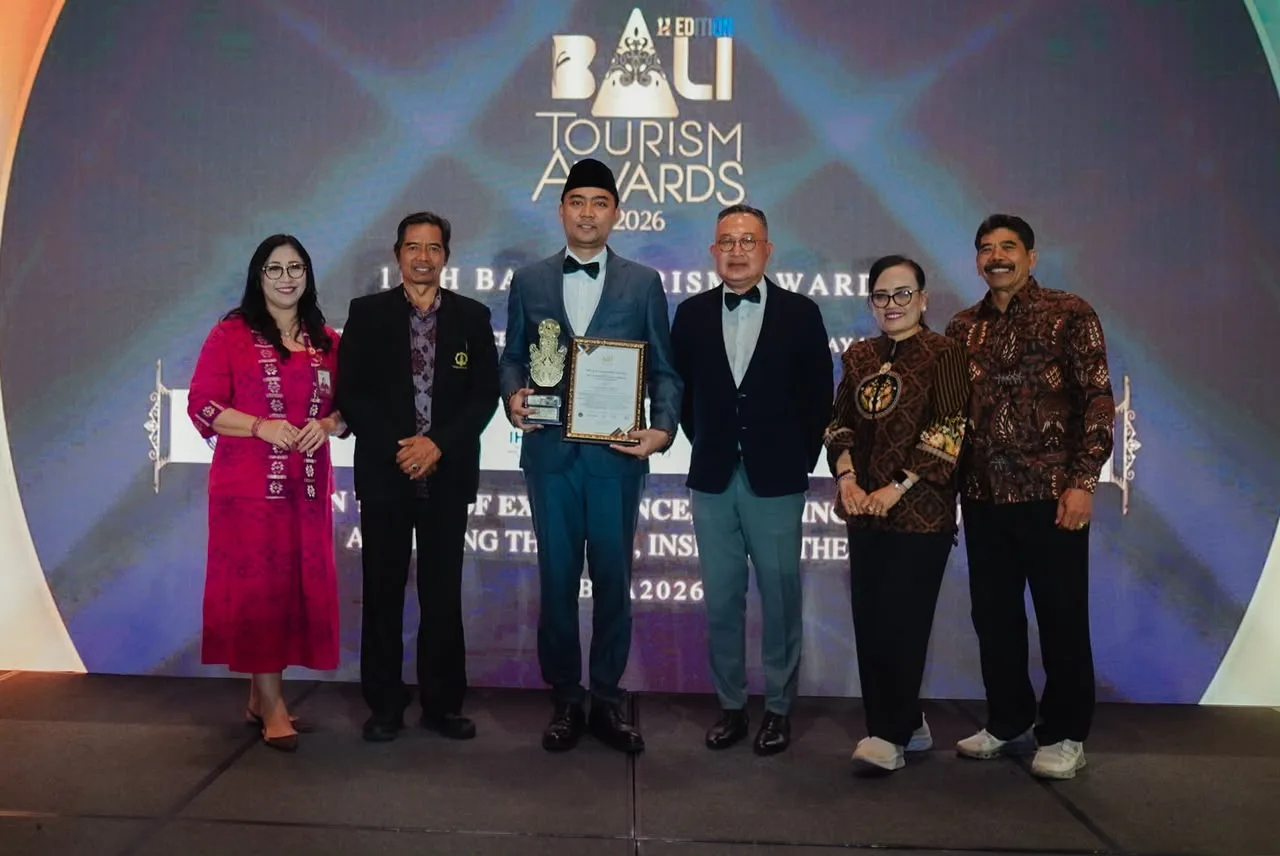 Menag Raih Penghargaan Bali Top Hospitality Leader in Religious Tourism Development