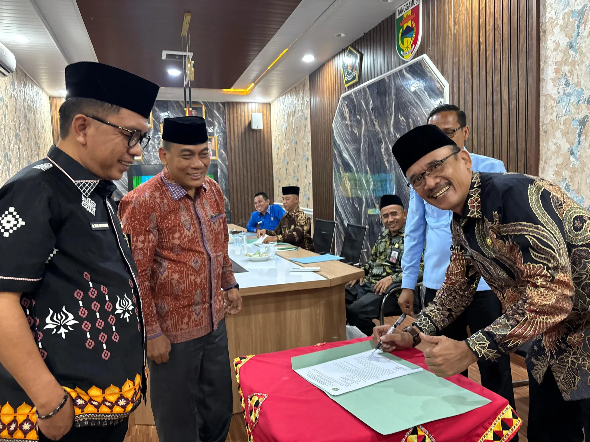 Satu Kepala KUA Lintas Kabupaten, Delapan Jabatan diserahterimakan: Kemenag Tanggamus Dorong Energi Baru Pelayanan