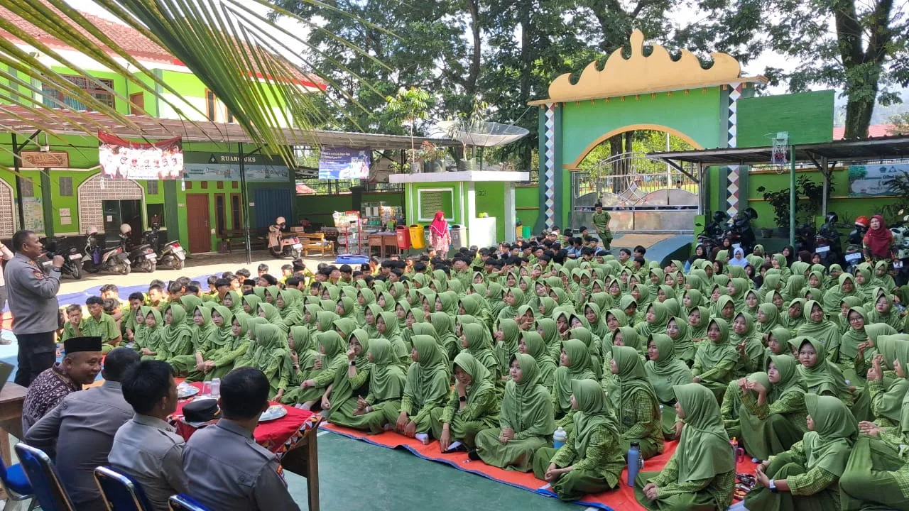 Kenali Lebih Dekat SMA Kemala Taruna Bhayangkara, Murid Kelas IX MTsN 1 Tanggamus Ikuti Sosialisasi