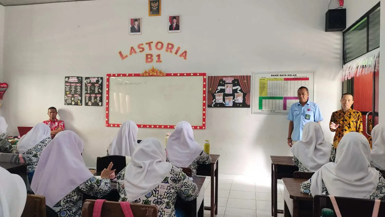 Kepala MAN 1 Metro Monitoring Pelaksanaan TO TKA Kelas XII
