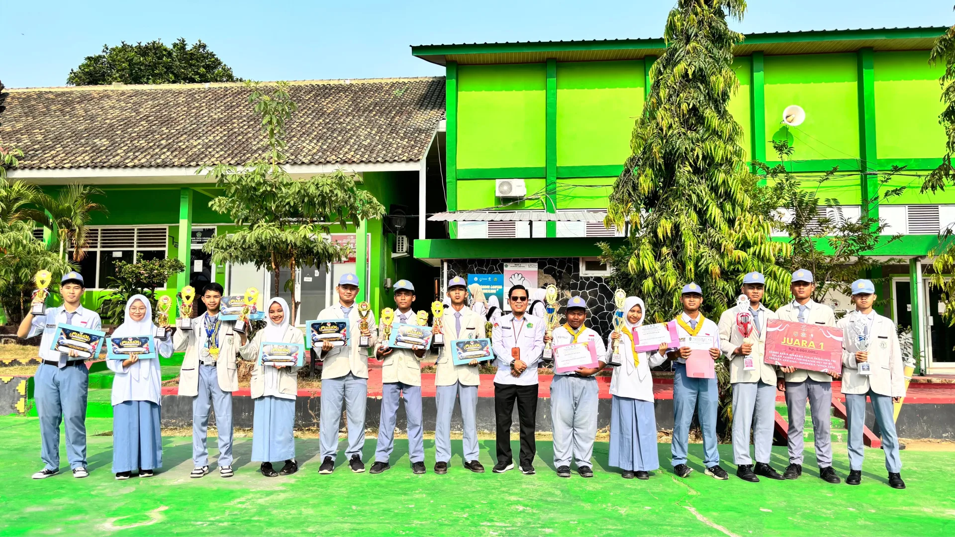 Gemilang di Berbagai Ajang, Siswa MAN 2 Bandar Lampung Borong Prestasi Nasional hingga Provinsi