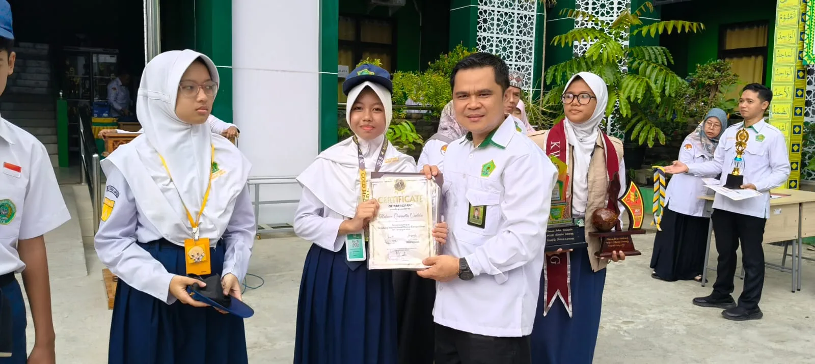 Gemilang di Panggung Internasional! Murid MTsN 1 Bandar Lampung Sabet Medali Emas Ajang Tari Bergengsi